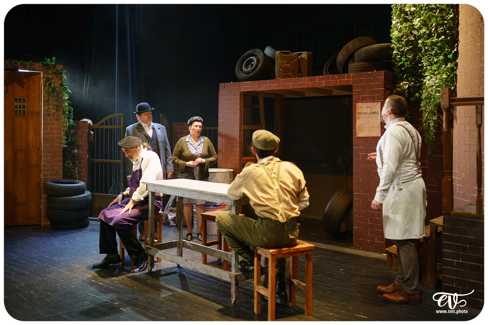 LES VISIONS DE SIMONE MACHARD (CIE LA CLAQUE)